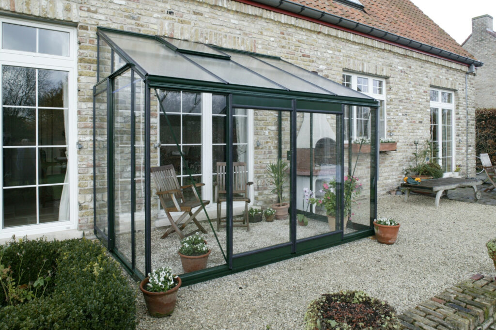 serre adossée à la maison