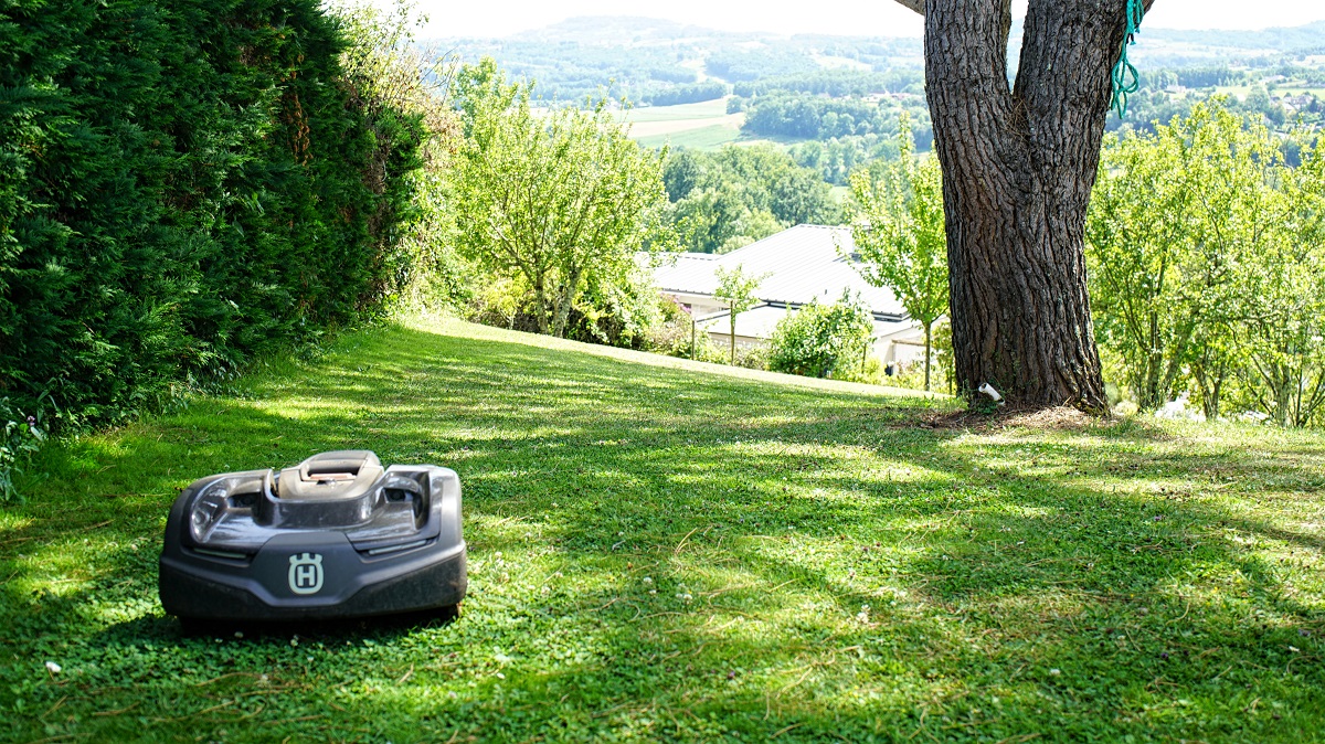 Robot-de-tonte-husquvarna-seve-paysage